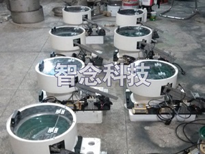 汽车安全气囊螺母计数供料系统
