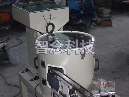 汽车发动机配件送料系统